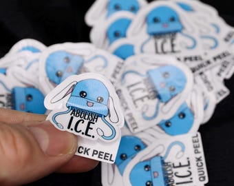 Pegatinas de vinilo "Abolish ICE" / Arte de protesta con gorro de conejo azul