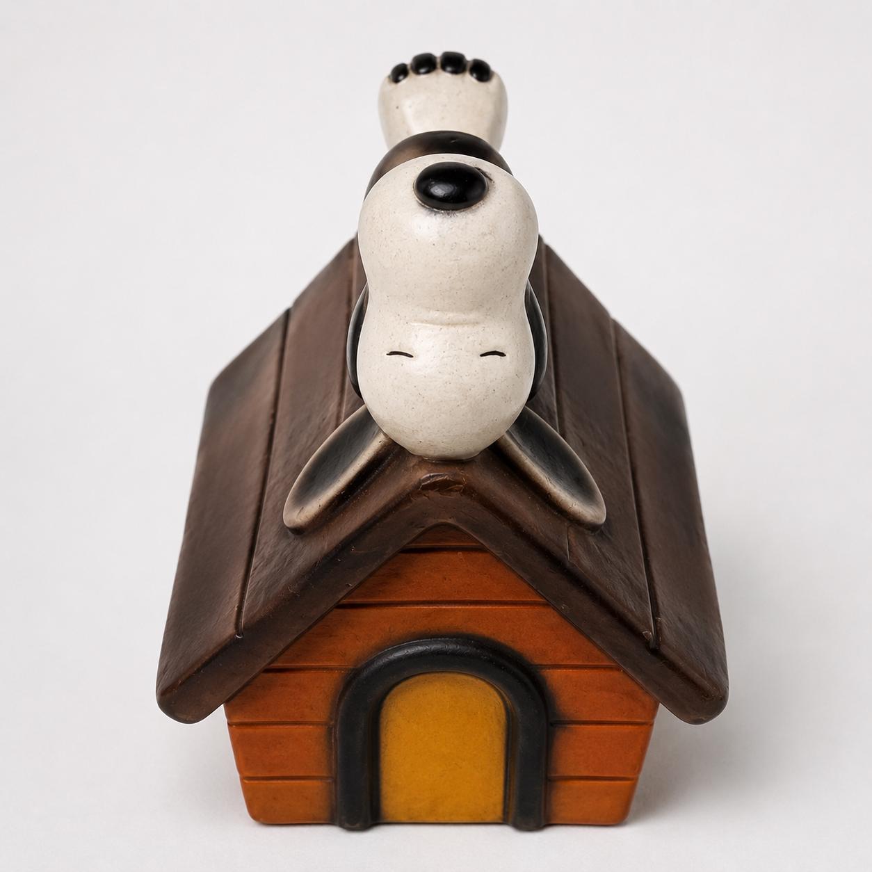 【1970s】Snoopy dog house スヌーピー メッセージドール Snoopy on Doghouse Figurine - Etsy