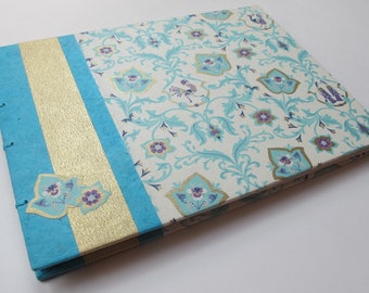 Large Turquoise and Metallic Gold Peacock Wedding Guest Book: Blue and Gold Romantic Guestbook