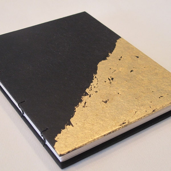 Quaderno di giornale di registrazione piccolo in foglia d'oro: libro copto metallico nero e oro fatto a mano