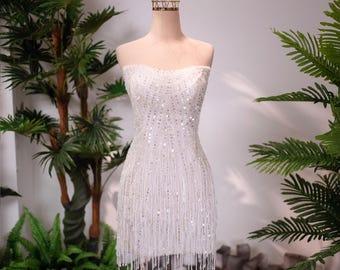 Vestido de novia mini sin tirantes con flecos / Vestido de recepción nupcial corto con lentejuelas / Vestido de fiesta posterior brillante hecho a medida
