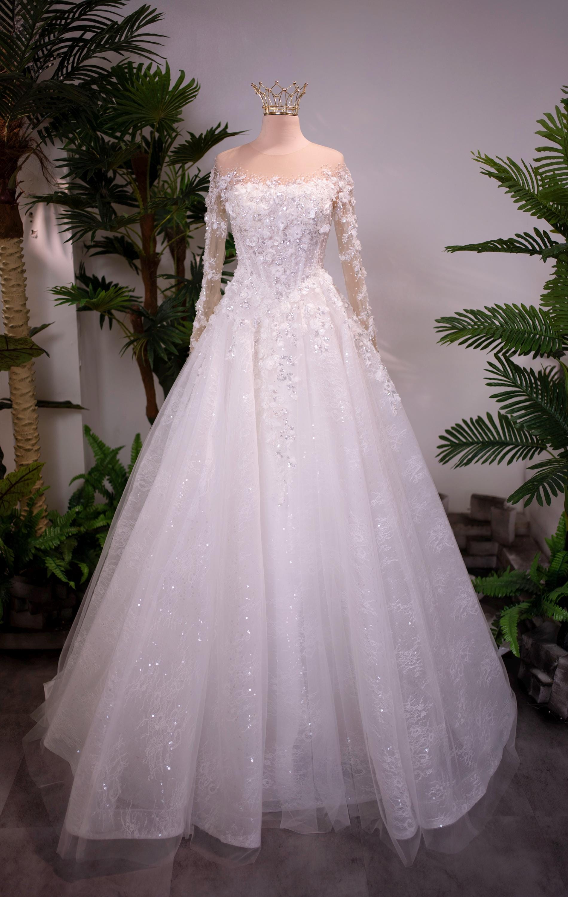 dress that's longer in the back SPINE OPEN BACK (MAXI DRESS) main image 0