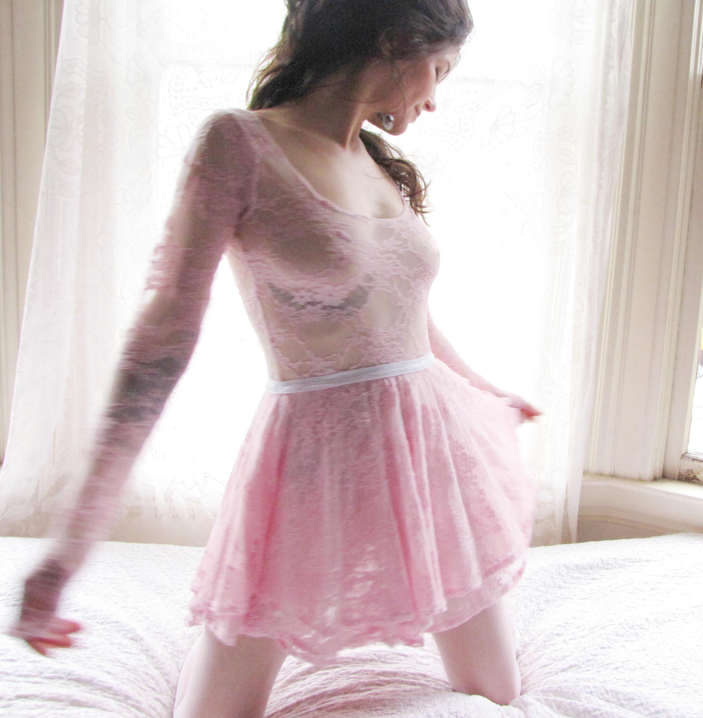 Sexy Lace Patchwork Potholes Off Shoulder Waist Skirt Dresses Sexy Lace Patchwork Potholes Off Shoulder Waist Skirt Dresses