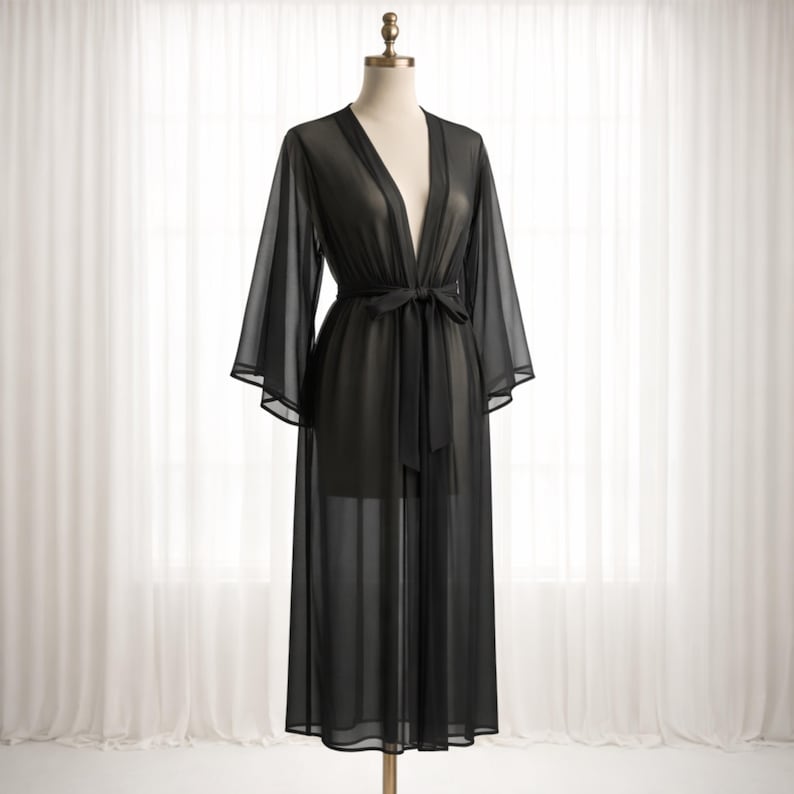 Luxe zwarte kimono voor fotoshoot, lang bruidsgewaad om in te loungen, bedekken bruidsmeisje afbeelding 5