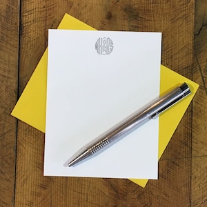 Tarjetas con tipografía personalizada: monograma de Virkotype