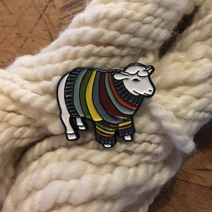 Pin de esmalte para suéter de ovelha
