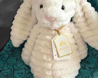 Peluche Jellycat Bashful Luxe Bunny, coniglietto color crema ultra morbido, taglia media 30 cm.