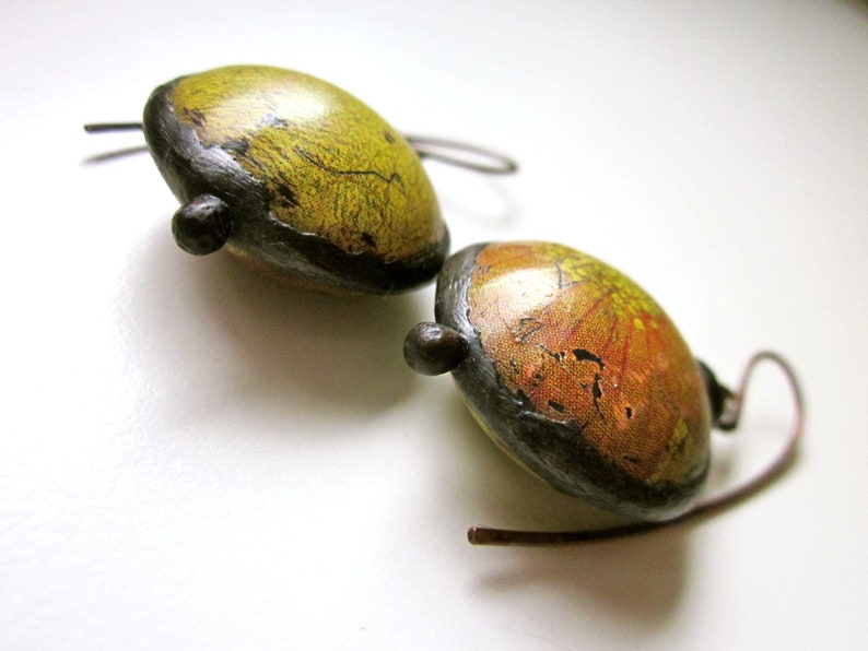 primitive distressed assemblage lime green pink flower recycled tin hollow bauble black metal earring Don/'t Let Anybody Tell You Different