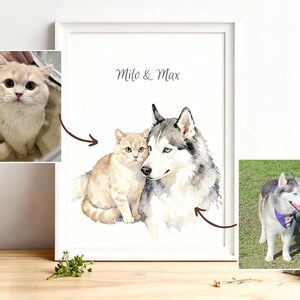 Op de afbeelding: Een ingelijst aquarelportret met een kat en een huskyhond, met extra inset foto's van elk huisdier. Het kunstwerk is getiteld "Milo & Max" in elegant schrift. De stijl is zacht en realistisch, met de nadruk op de uitdrukkingen van de dieren.
