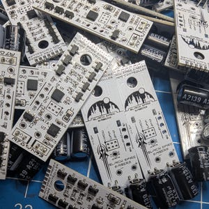 DIY Lightsaber Blade Upgrade Kit - Savi's Workshop Controller Board - 64 Colors & Lighting Effects