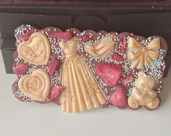 Handmade chocolate cards for beloved friends, relatives, and women.