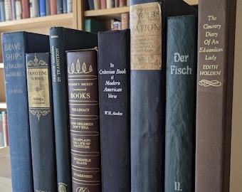 Decorative Vintage Books Set of 8 – 8 Decorative Books - Home Decor - Bookshelf Styling