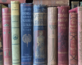 Decorative Vintage Books Set of 8 - Curated Vintage Book Decor - Bookshelf Styling - Home Decor