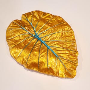 Concrete Elephant Ear Leaf Casting Metal Butterfly
