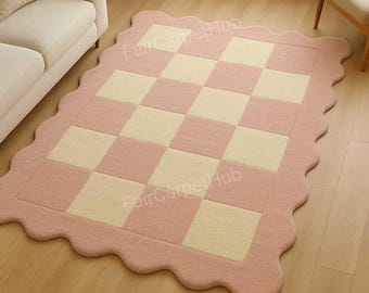 Pink and Cream Checkerboard Tufted Rug with Wavy Edges – Soft Modern Area Rug for Living Room or Bedroom Decor