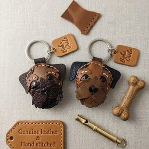 Llavero de Border Terrier de cuero cosido a mano / Lindo adorno para bolso de raza de perro / Llavero artesanal de cuero genuino / Regalo para amantes de los perros / Círculo bohemio