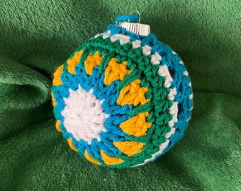 Holiday Ornament - Crochet Pattern