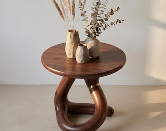 Tavolino a forma di nastro di Möbius, ideale per il soggiorno, la camera da letto, l'ingresso, come regalo per l'inaugurazione di una nuova casa o per la famiglia.