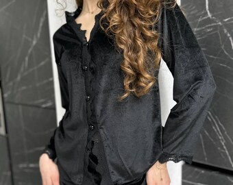 Conjunto de pijama de terciopelo negro, ropa de dormir para mujer con ribete de encaje, conjunto de camisa y pantalón con botones, elegante conjunto de ropa de estar por casa, conjunto de ropa suave para el hogar.