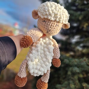 Patrón de crochet para acurrucar ovejas, peluche para dormir, animalito reconfortante para bebés amigurumi (PDF)