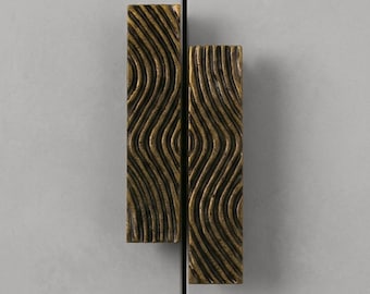 Schrankknäufe: Antike Messing gewellte Schubladenknäufe, Wellenmuster Knäufe, Vintage Beschläge