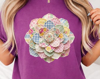 Comfort Colors Moms Day Floral Shirt, Patchwork Quilt Flower Tee, Cute Aesthetic Cottagecore Mom T-Shirt, Vintage Style Gift for Mom