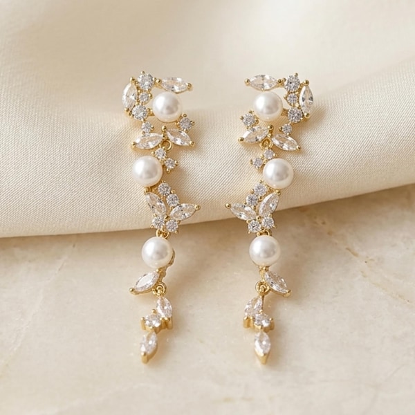 Pearl Bridal Earrings Gold, Wedding Pearl Drop Earrings, Crystal Dangle Earrings, Bride Jewelry, Bridesmaid Gift, Elegant Earrings