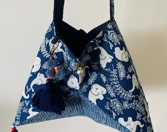 Indigoblauwe olifant print handgemaakte piramide schoudertas boho tassel portemonnee