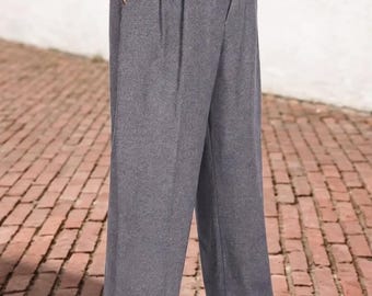 Pantalones de lana de talle alto estilo Hollywood de los años 30, hechos a medida, con doble pliegue y corte holgado.