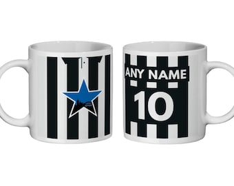 Newcastle United: Equipación local de 1995 * Taza personalizada * Regalo para aficionados - Día del Padre