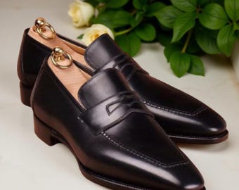Handgjorda Penny Loafers i Läder för Herr | Svarta Slip-On Finskor