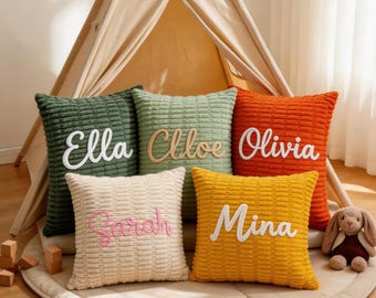 Cuscino personalizzato in ciniglia con nome / Cuscino per cameretta personalizzato ricamato / Cuscino decorativo in velluto a coste con nome ricamato a mano / Decorazione boho per la cameretta dei bambini