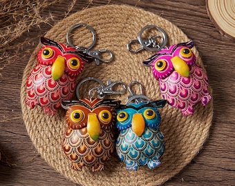 Llavero de búho de cuero hecho a mano, lindo llavero de búho, dije de animal para bolso, regalo para amantes de los búhos, regalo para ella, relleno para calcetines navideños, dije para mochila