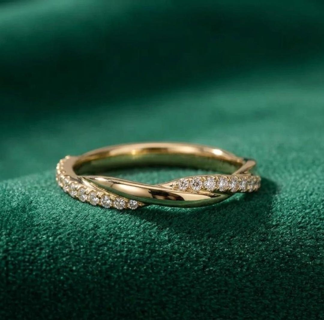Twisted Micro Pave Lab Grown Diamond Wedding Band | 14K Gold Infinity ...