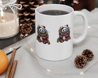 Neujahr Panda in Weihnachtsmütze Weihnachtskranz Becher | Urlaub Tier Kaffeetasse