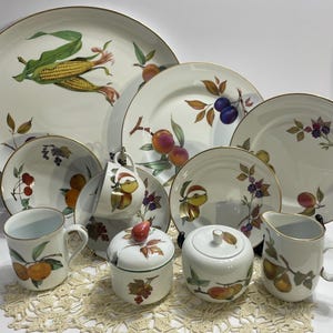 Royal Worcester Evesham Gold - Etsy