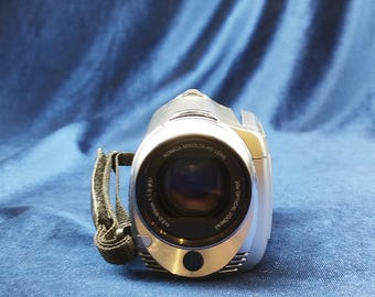 Vintage JVC Everio GZ-HM300SE, niet getest