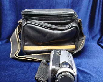 Vintage JVC Everio GZ-MG21E, niet getest, met batterij