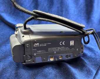 Vintage JVC GR-D720E, niet getest met batterij
