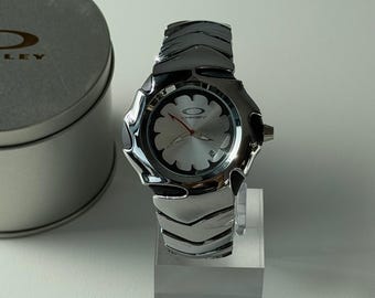 Reloj de pulsera Oakley Y2K futurista de metal personalizado con esfera blanca