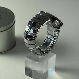 Custom Oakley Y2K Futuristische Metallarmbanduhr Bild 5