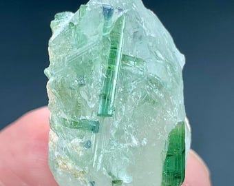 グリーントルマリンクリスタル（クォーツ入り）32カラット天然石