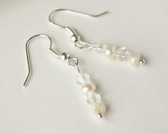 perles d'Ivoire blanc eau douce petite pépite et clair Swarovski cristaux argent poisson crochet boucle d'oreille