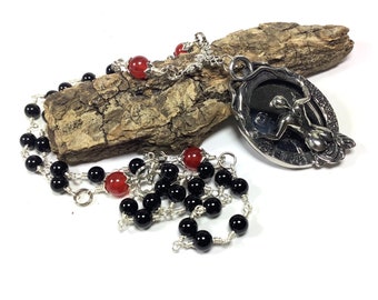 Witch Skeleton Scrying Mirror Rosary Black Onyx Blood Red Agate Prayer Beads - Gothic Pagan Wiccan - Gemstone Combination for Grounding