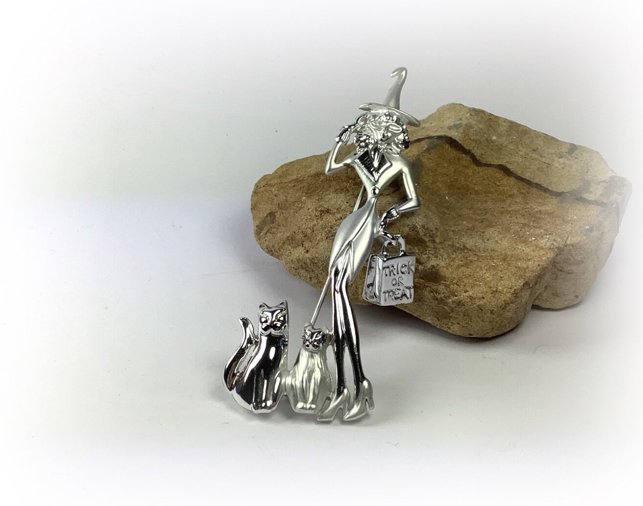 Halloween Vintage Witch With Cats Trick or Treat Silver Brooch AJC PIN ...