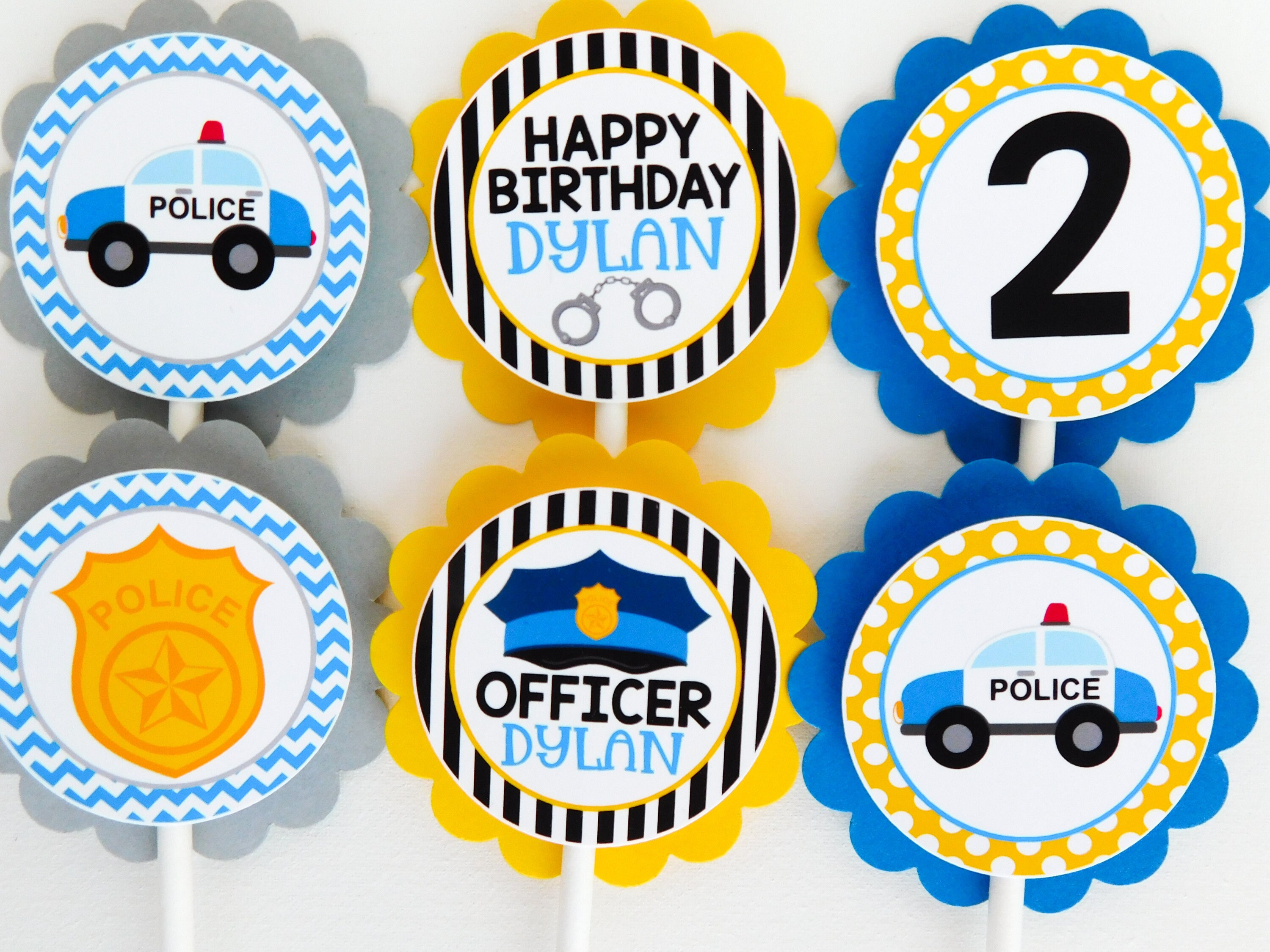 Décoration pour cupcakes de police, pistolet à main et menottes, décoration de gâteau, voiture de police, emblème pour décoration de gâteau, thème police, enfants, anniversaires, fêtes