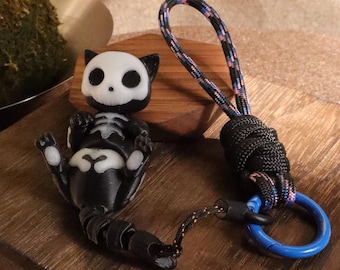 Llavero de gato personalizado, adorable colgante gótico para bolso, colgante de gatito con calavera impreso en 3D, accesorio de mochila de estética alternativa, para amantes de los gatos espeluznantes.