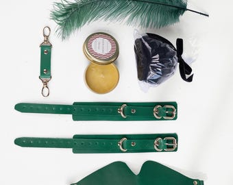 Green Leather BDSM Gift Box Personalized Name Massage Candle Restraint Set