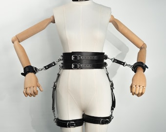 Black Leather Restraints Harness Set – Adjustable Gothic Cosplay Wrist Cuffs and Ankle Cuffs