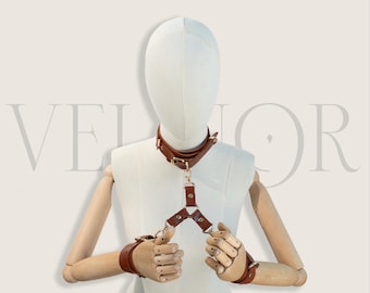 Brown Leather Bondage Restraint Set Collar Cuffs Leash Minimal Connector BDSM Kit